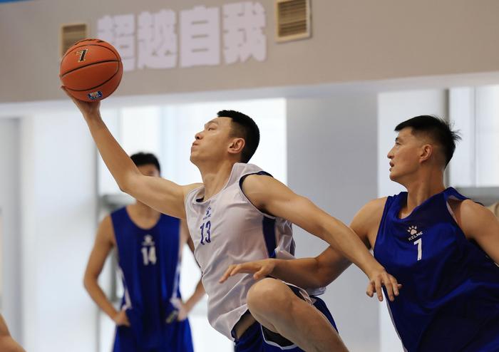 包含贵阳男篮线上训练备战新赛季的词条