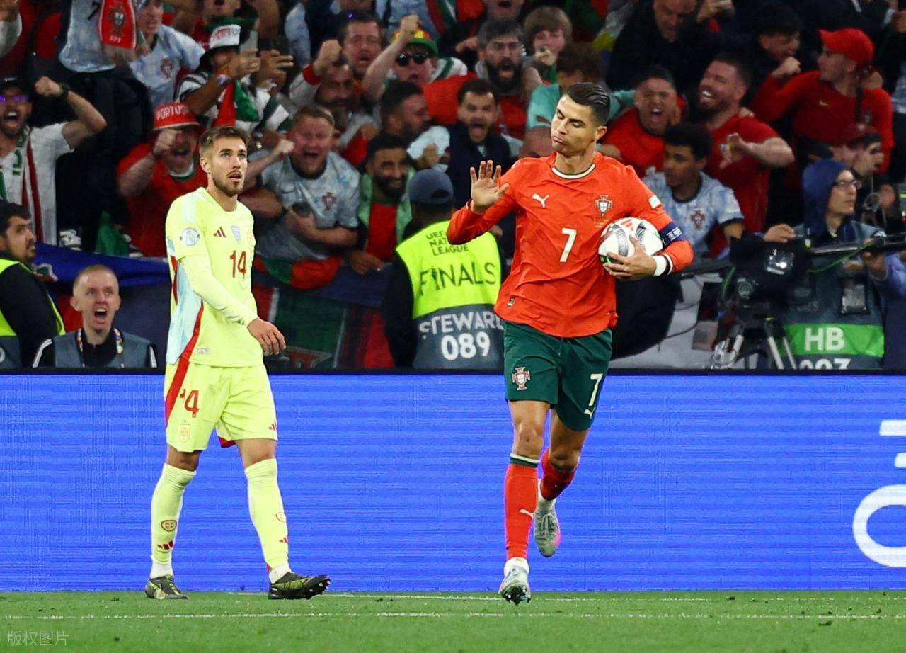 关于意大利与葡萄牙争夺欧国联决赛资格的信息