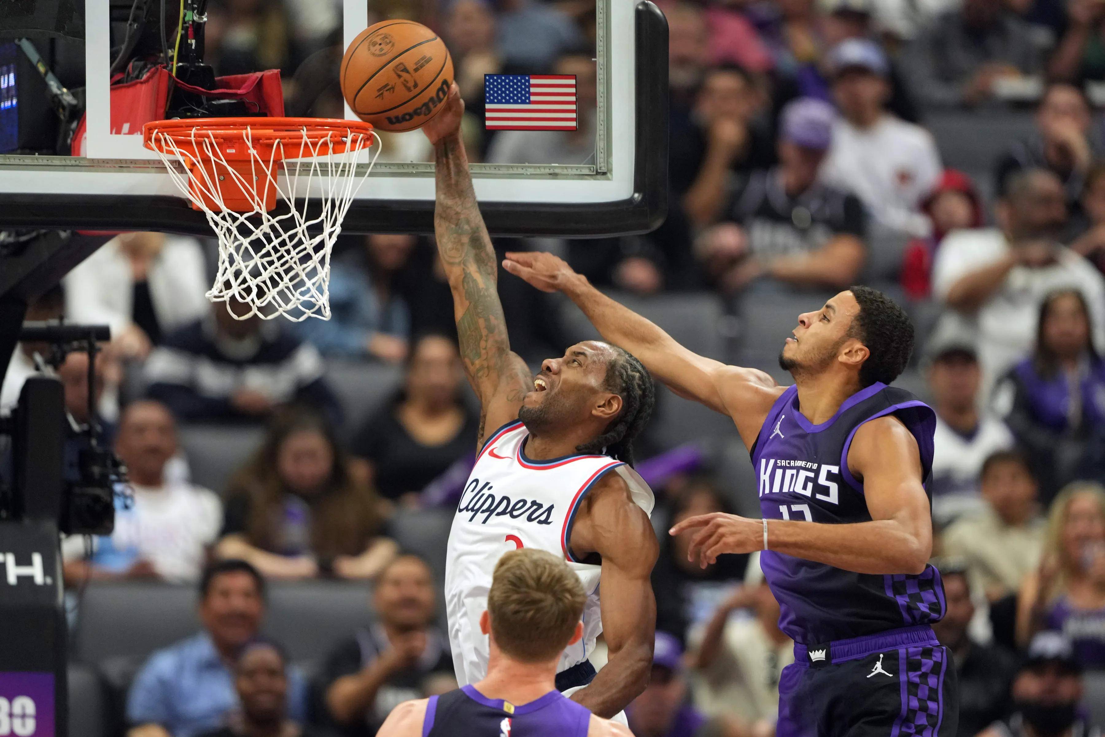 快船惊险战胜开拓者，雷吉关键三分