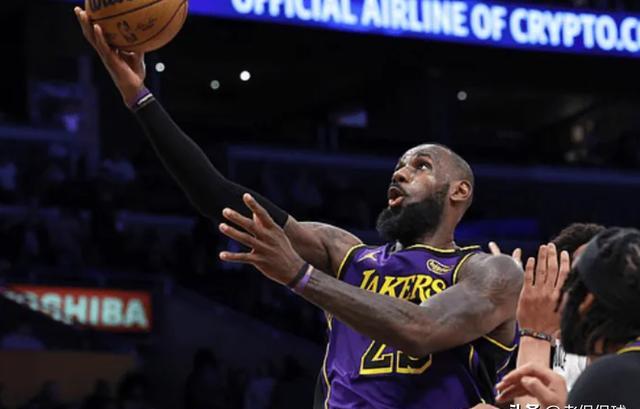 包含湖人绝杀奇才,詹姆斯32分砍下的词条 包含湖人绝杀奇才,詹姆斯32分砍下的词条