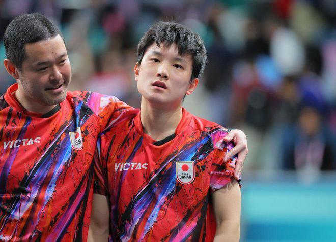 法国乒乓球队力克日本乒乓球队，张本智和关键制胜的简单介绍