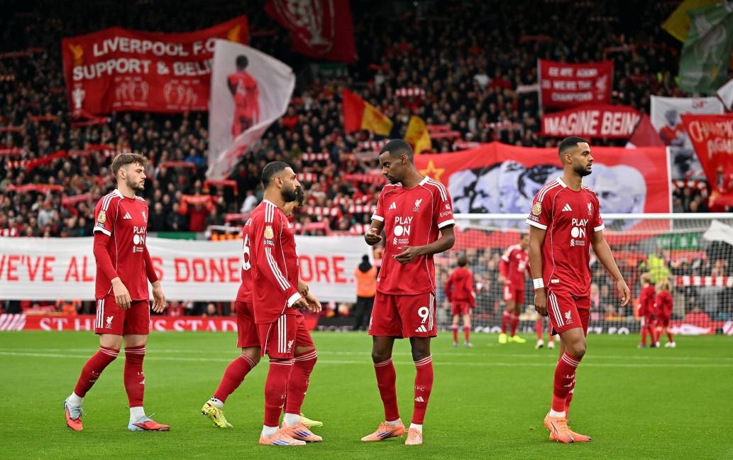 曼联绝杀希腊，格列兹曼统治全场