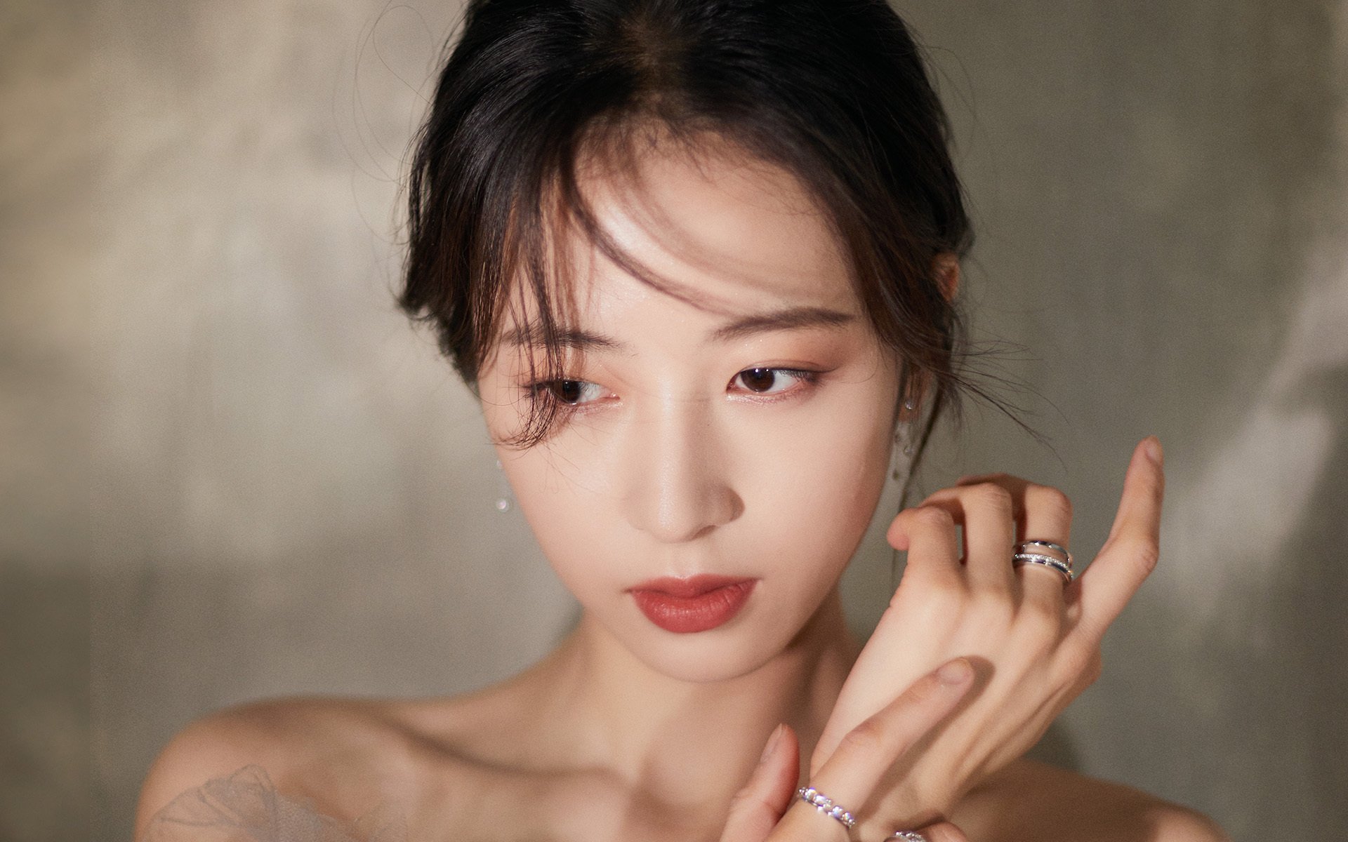 当卢卡库的救赎之刃，刺穿曼联的傲慢之盾