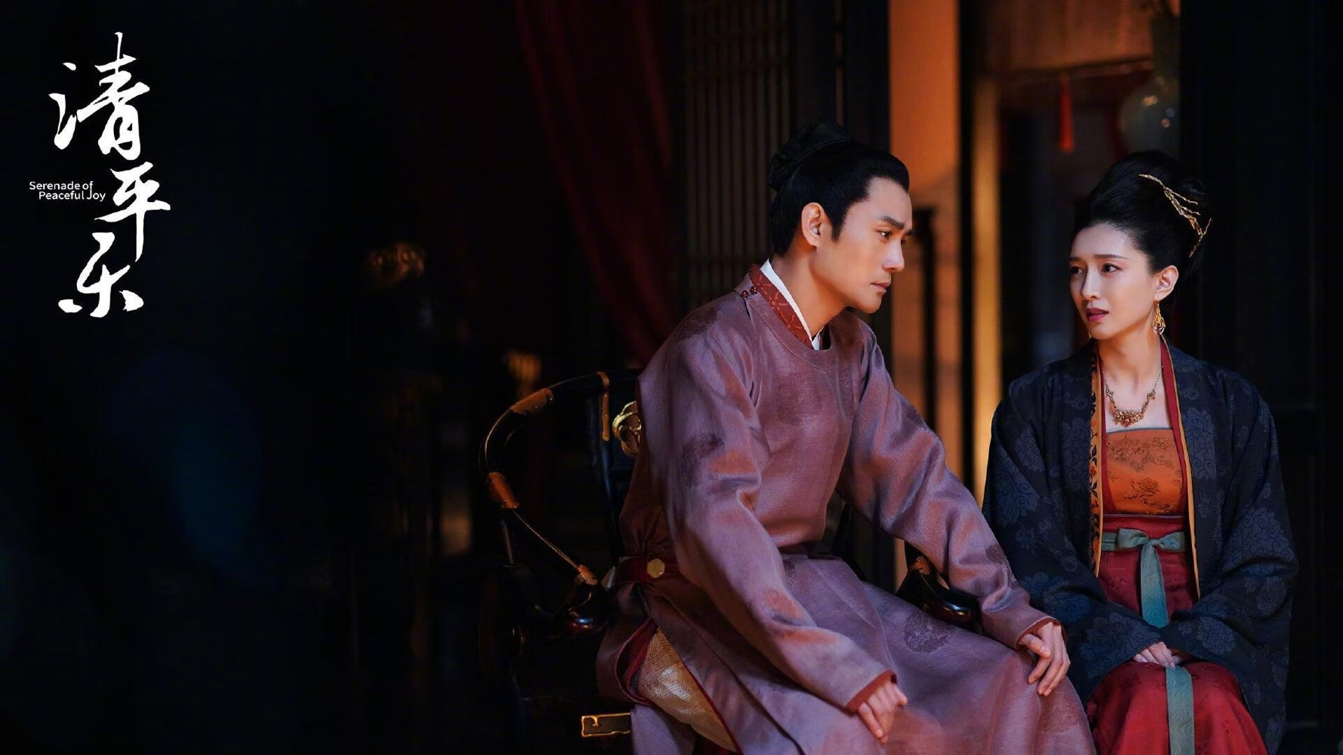 决赛夜惊雷,哥伦比亚绝境逆袭,强压勒沃库森问鼎王座