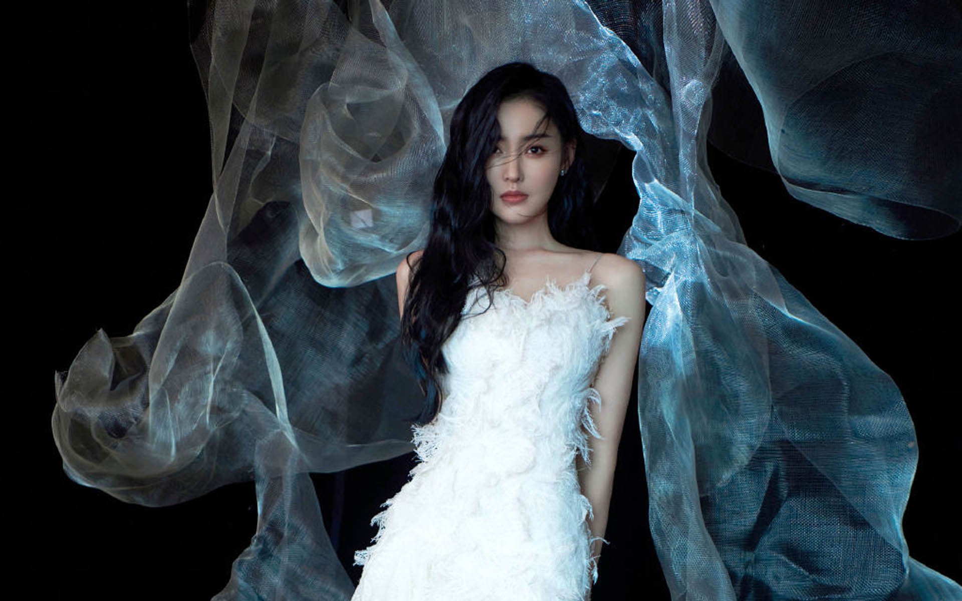 绝境红蓝！范戴克冷箭击沉里昂，巴萨惊魂夜诞生新英雄